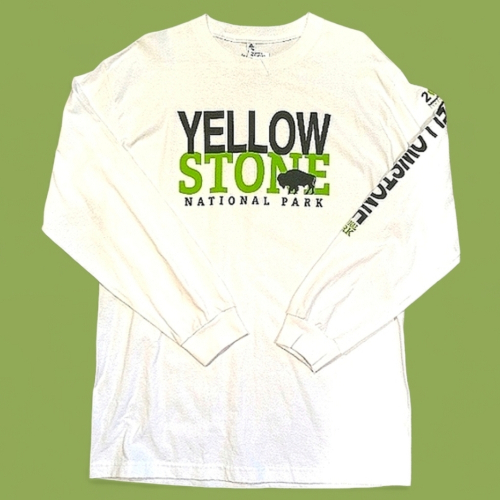 Men's NWT Yellowstone 100% Cotton Long Sleeved T-shirt Large